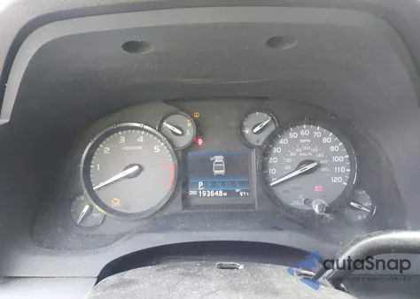 2015 Toyota Tundra Sr 4.6L V8 z USA, uszkodzony, nr VIN 5TFRM5F19FX090256